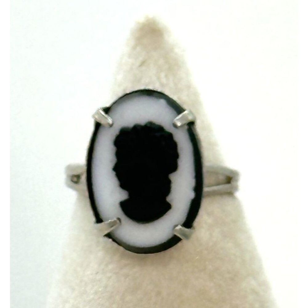 Vintage Black White Cameo Ring Lady Silhouette Silver Tone Costume Adjustable